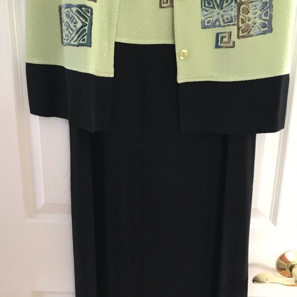 2 piece set  never worn - Picture 2 of 7